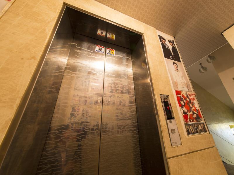 Hostel Metro Seoul Bagian luar foto